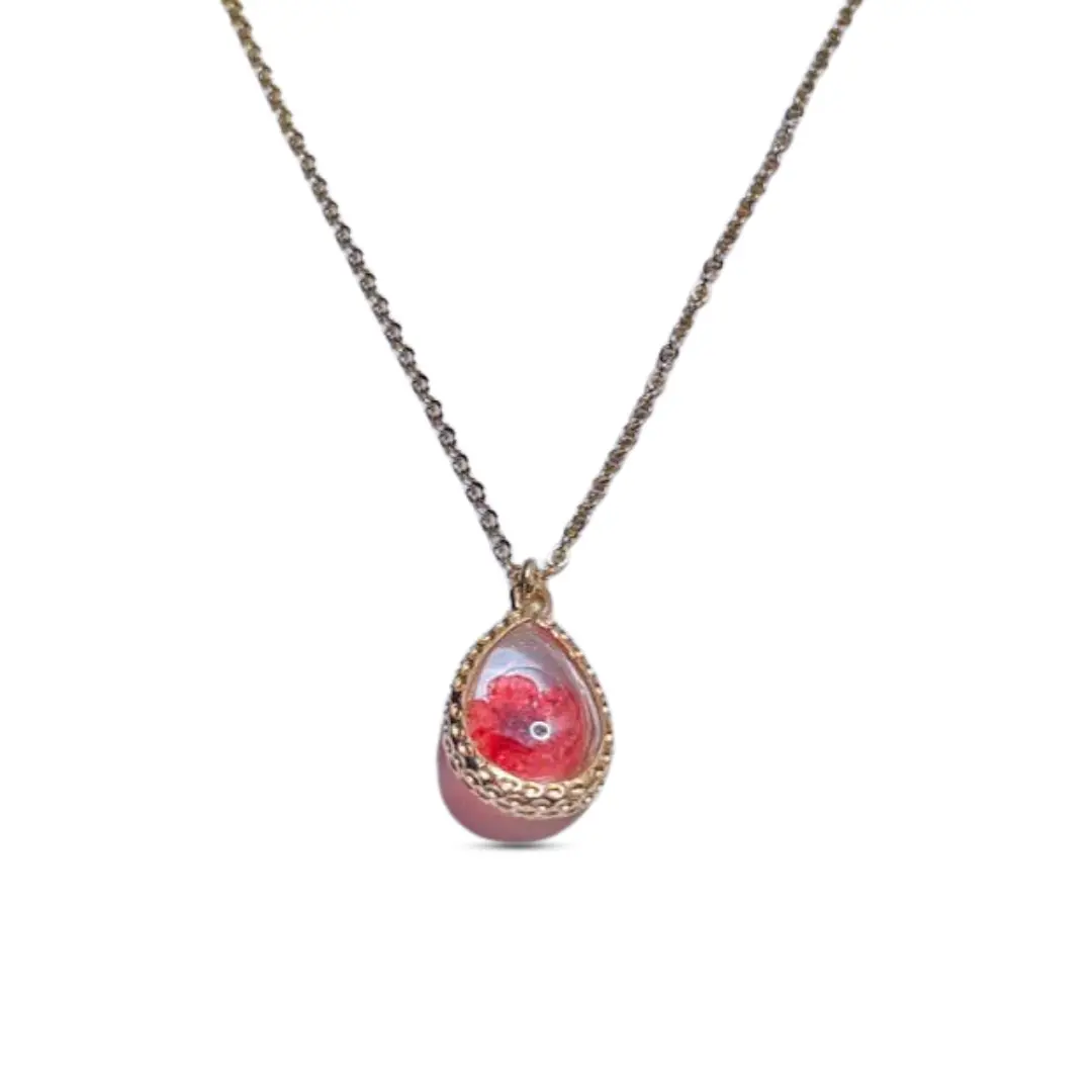Flower Resin Pendent Necklace